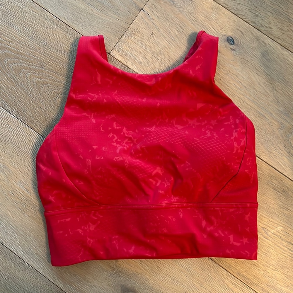 Lululemon top size 4